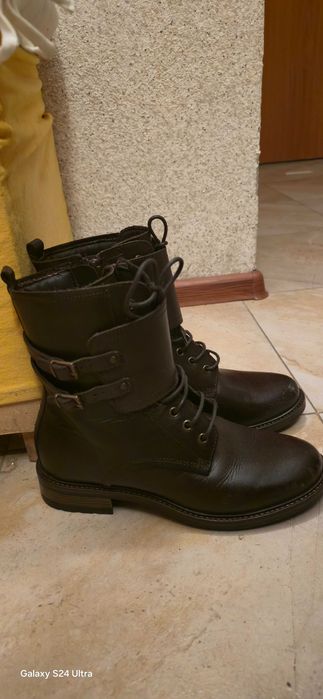 холна маса от дърво с повдигащ механизъм на плота