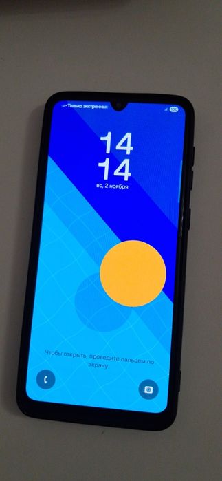 Samsung A33, с чехлом