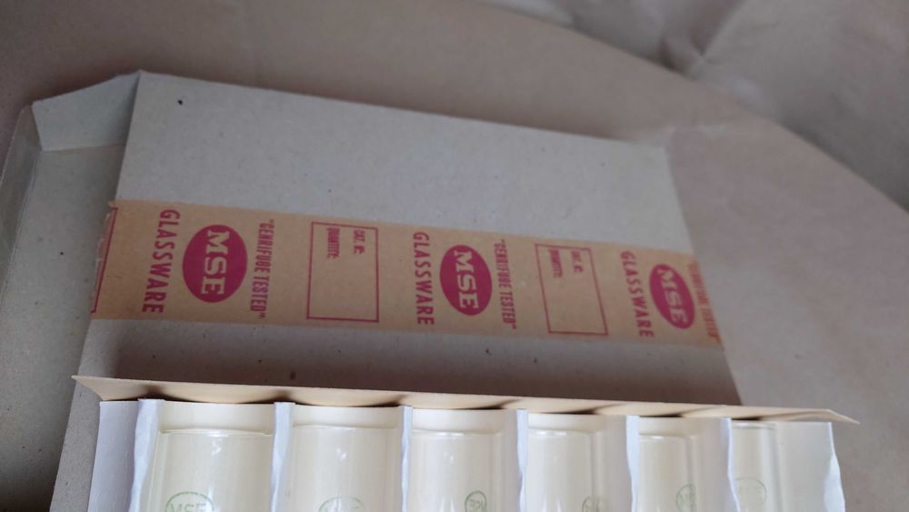 Комплект стъклени центрофужни епруветки x6