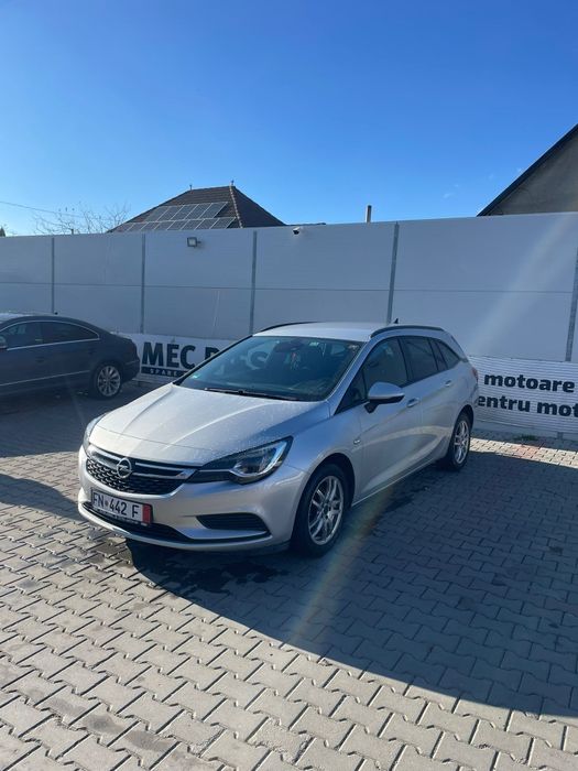 Vând Opel Astra K 11.2016