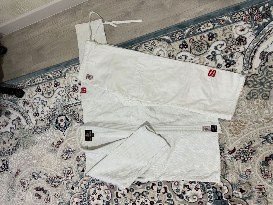 Кимоно для дзюдо