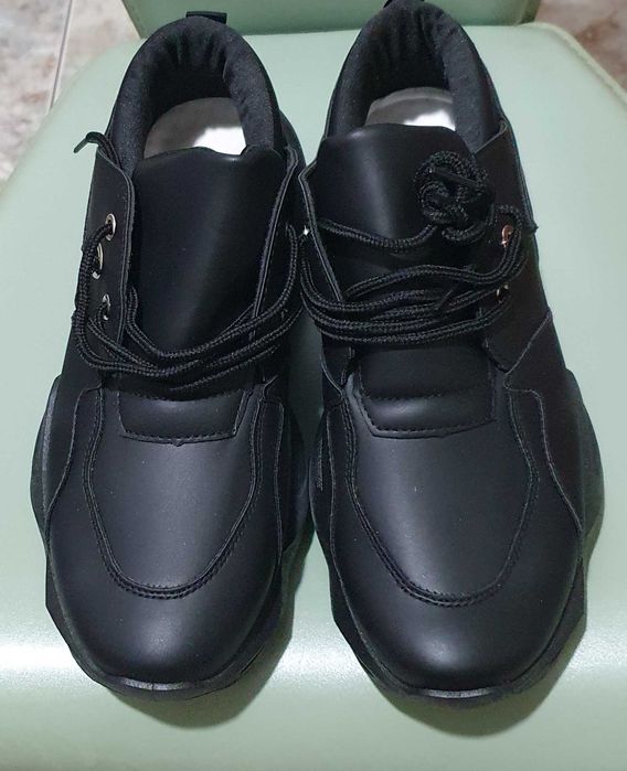 Pantofi talpă groasă