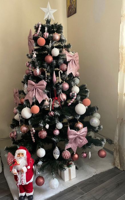 Pom de Crăciun artificial