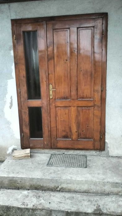 Usa din lemn de brad Exterior