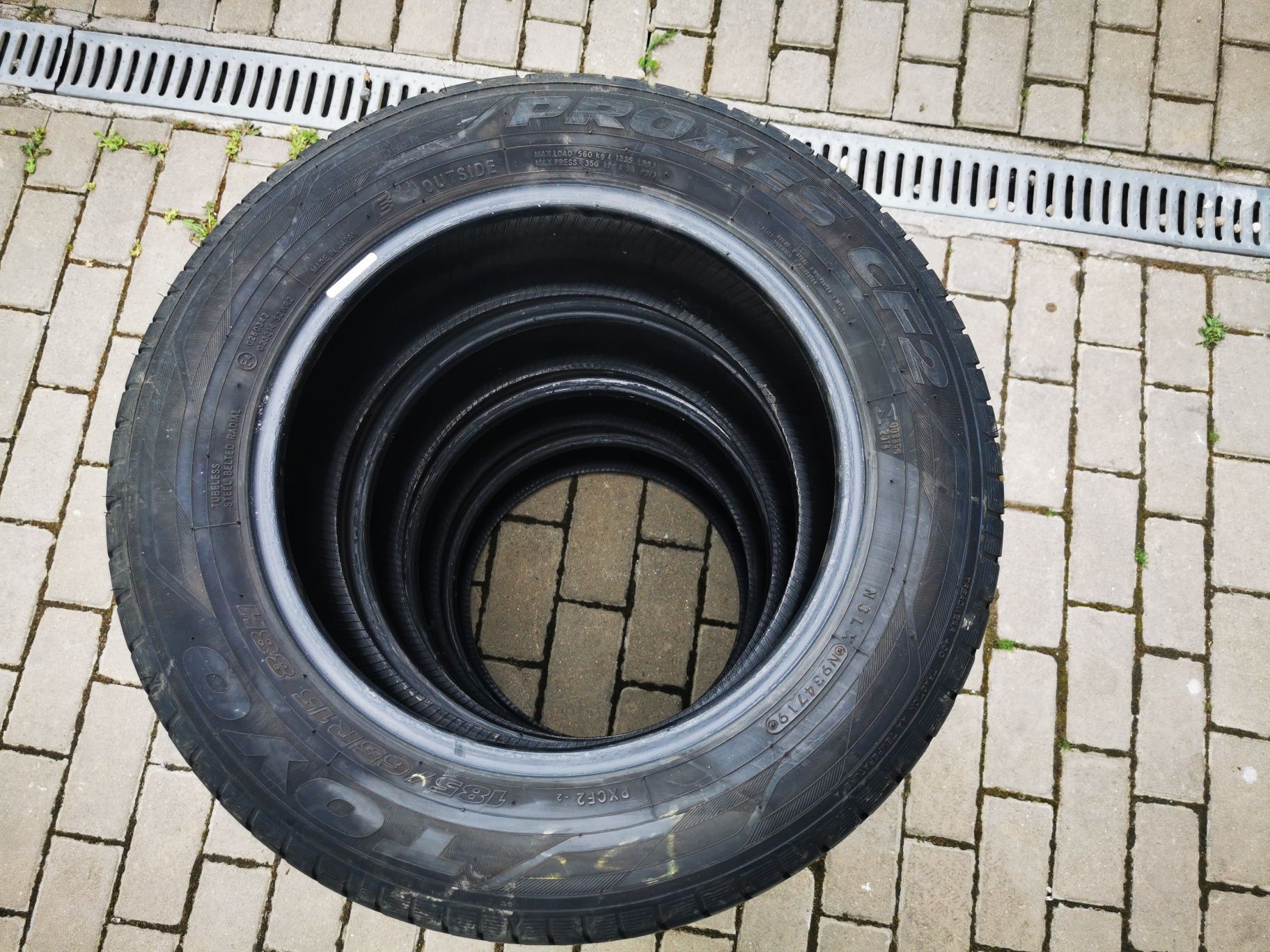 Vând anvelope de vară toyo 185/65 R15 88H