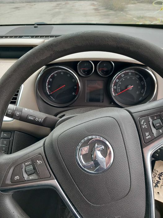 Opel Meriva B 1,4 black /Опел Мерива B 1,4 бензин черна 2012 г.