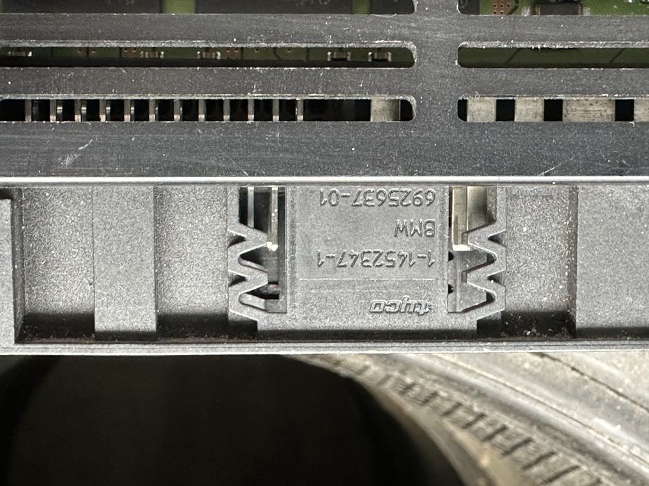 Модул Парктроник BMW e90 05-11г 2.0d 177кс