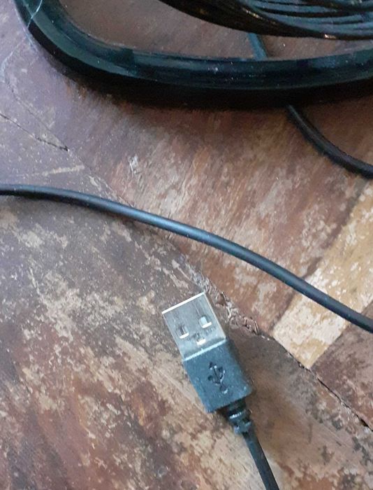 вентилатор настолен USB, тих и качествен, супер цена