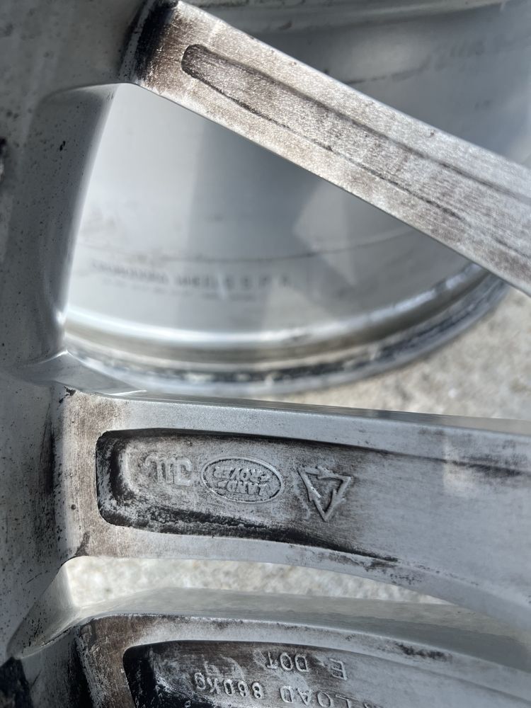20 Land Rover 9.5Ж