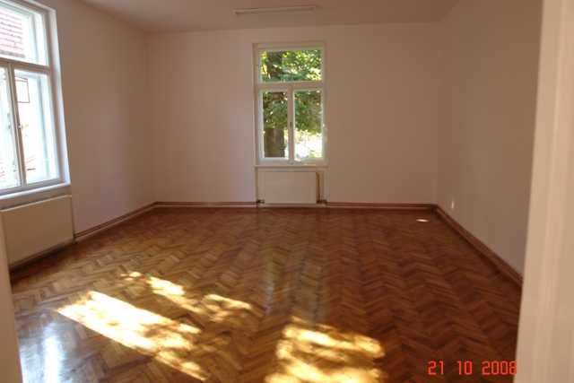 Casa de inchiriat, centru, str Emil Racovita nr 37