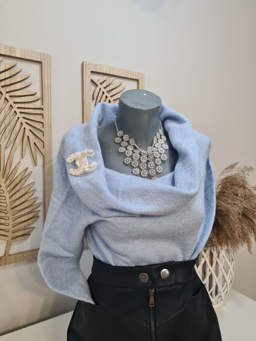 Brosa handmade mărgeluțe albe