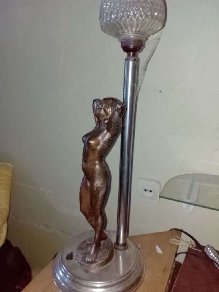 statueta femina anii 1920 turnătoria Knobloch