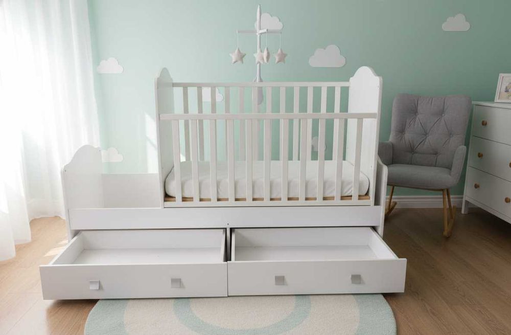 Детская кровать с тумбой и выдвижными полками, самовывоз