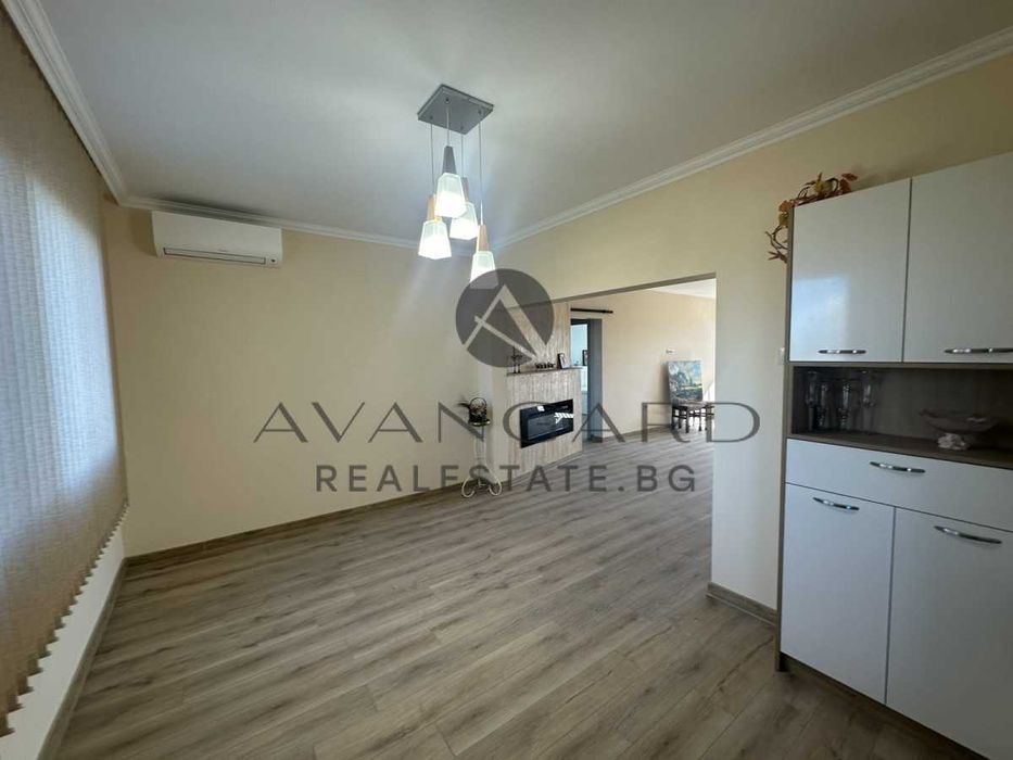 Продава се Тристаен апартамент в Пловдив, Кършияка - 125 кв.м за 2144 €/кв.м - Снимка #3