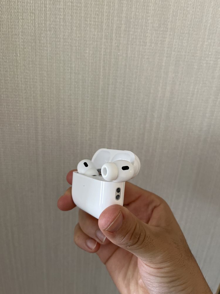 Наушники Apple AirPods Pro 2 with Type-C/Wireless Charging белый
