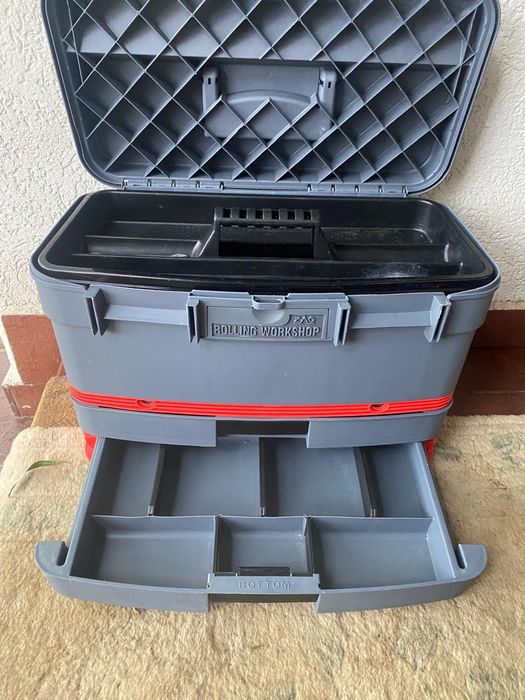 Geanta/ dulăpior pt scule