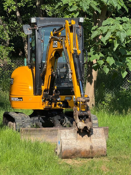 Inchiriez miniexcavator miniincarcator