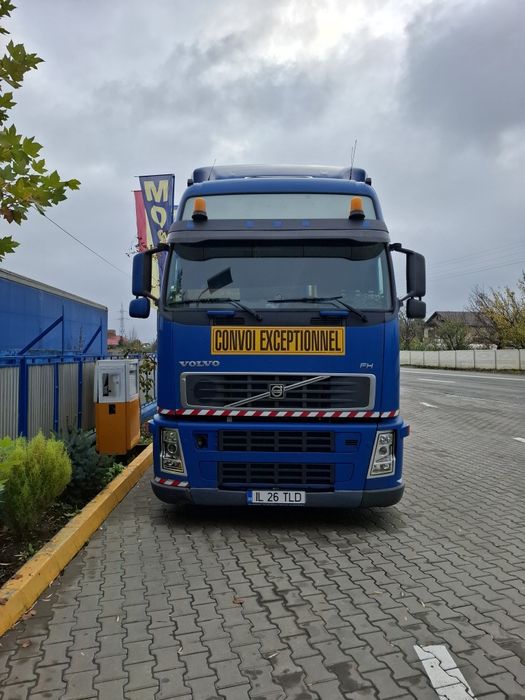 Cap tractor Volvo 440 euro 5+ semiremorca prelata mega