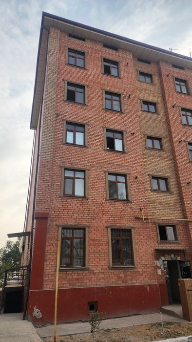 Novastorykadan 3 xona 5 - qavat