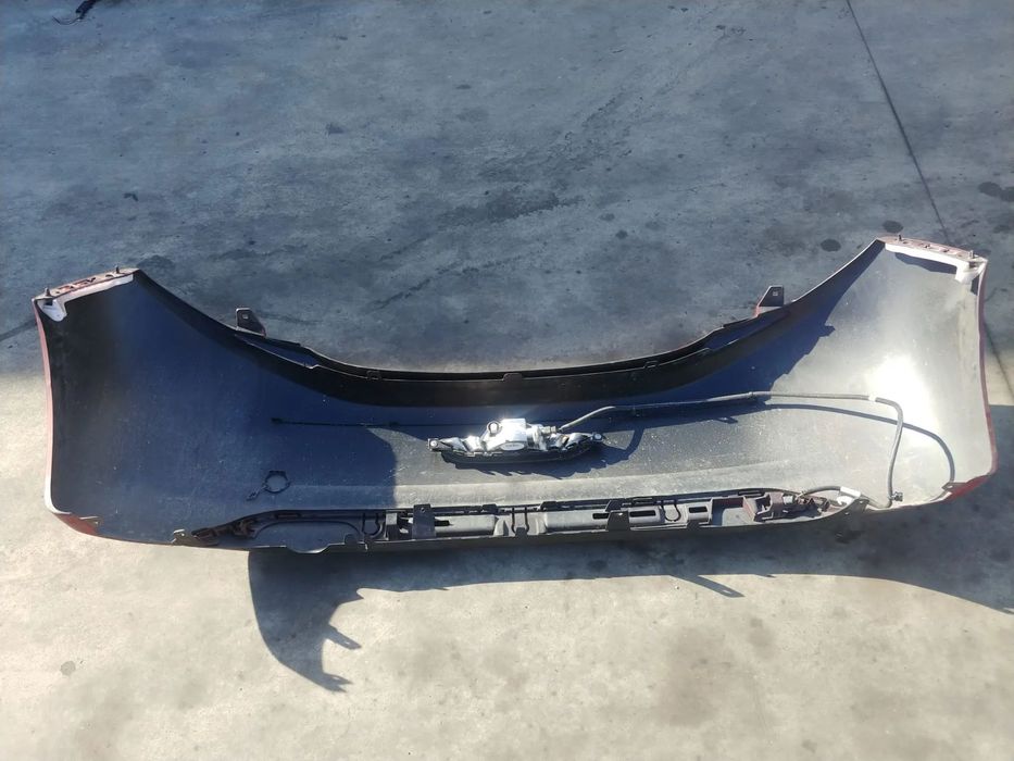 bara spate peugeot 208 2014 model 4 usi 9673271377