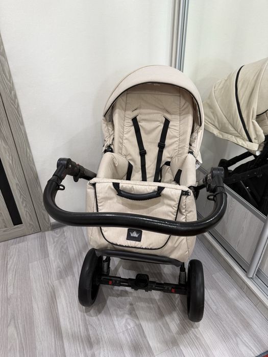 Детская коляска.