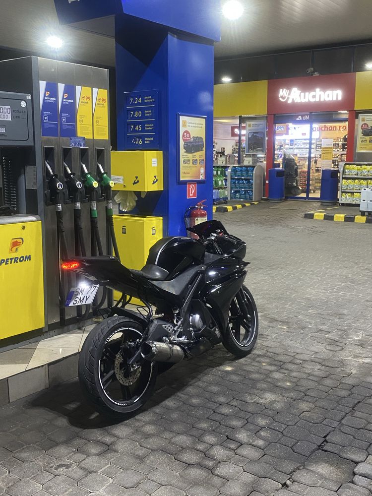 Vand Yamaha Yzf R-125 2011