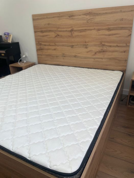 Екі адам жататын төсек