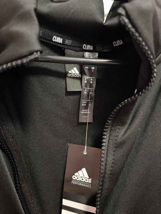 Черен комплект.