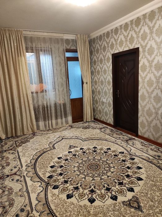 Юнусобод 7кв Алфраганус 2*3 хона сотилади