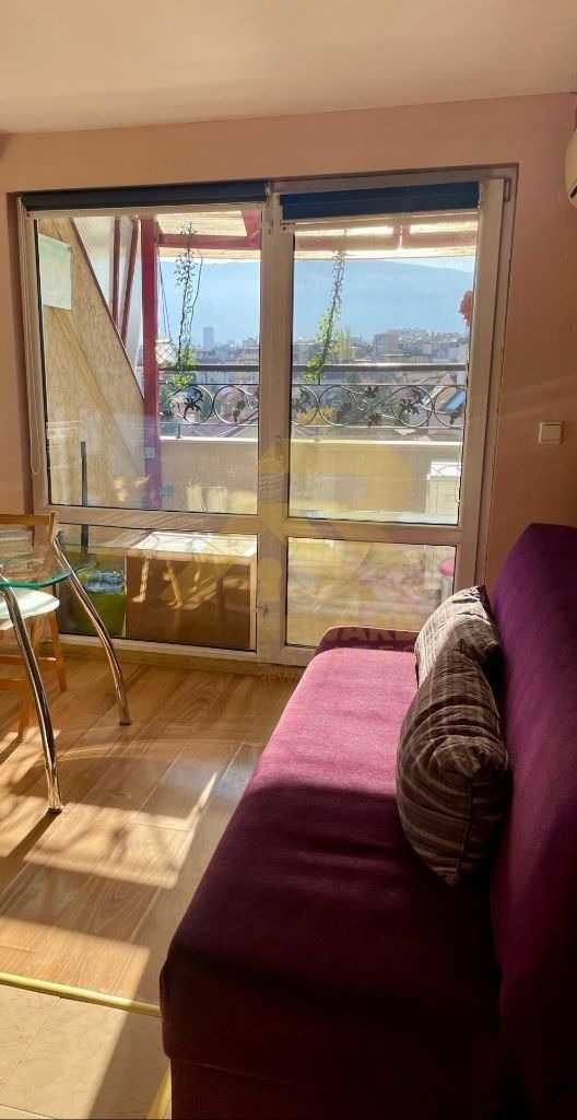Продава се Двустаен апартамент в София, Център - 60 кв.м за 3000 €/кв.м - Снимка #2