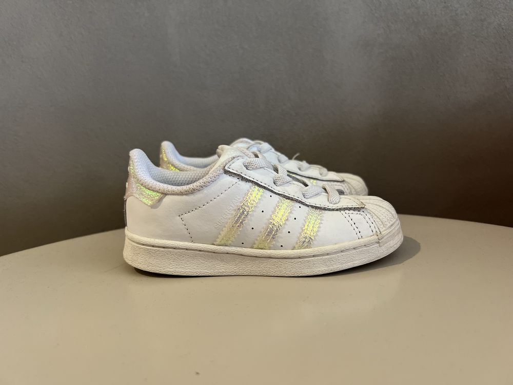 Детски маратонки Adidas Super Star размер 25