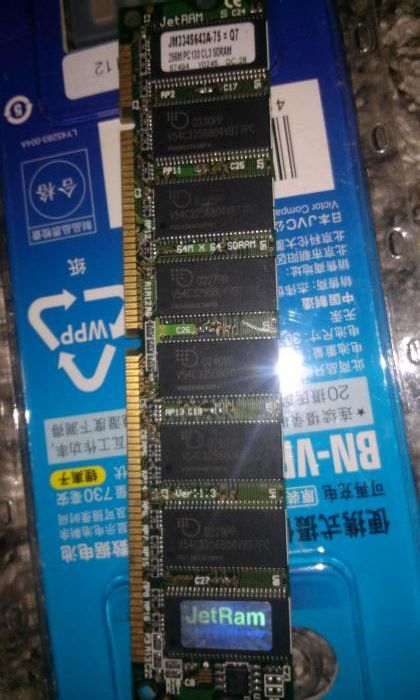 Memorie desktop DDR 1 Sdram si memorie ram laptop
