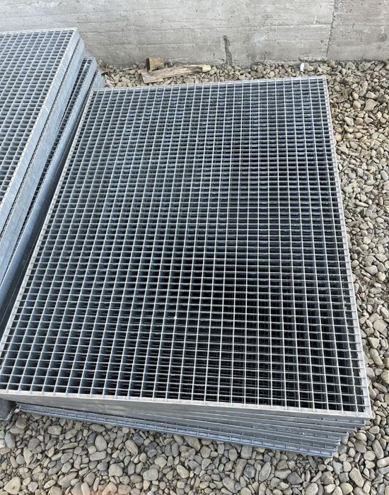 Grilaje zincate platforme zincate gretare