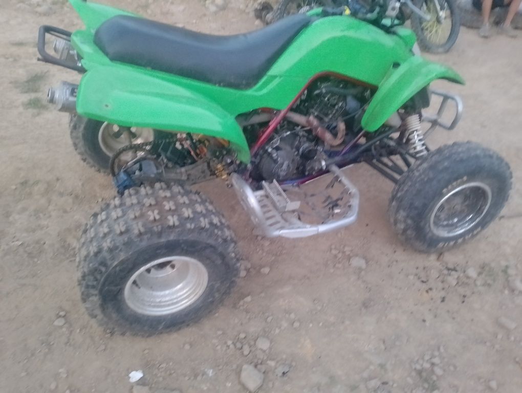 ATV Yamaha raptor 660R