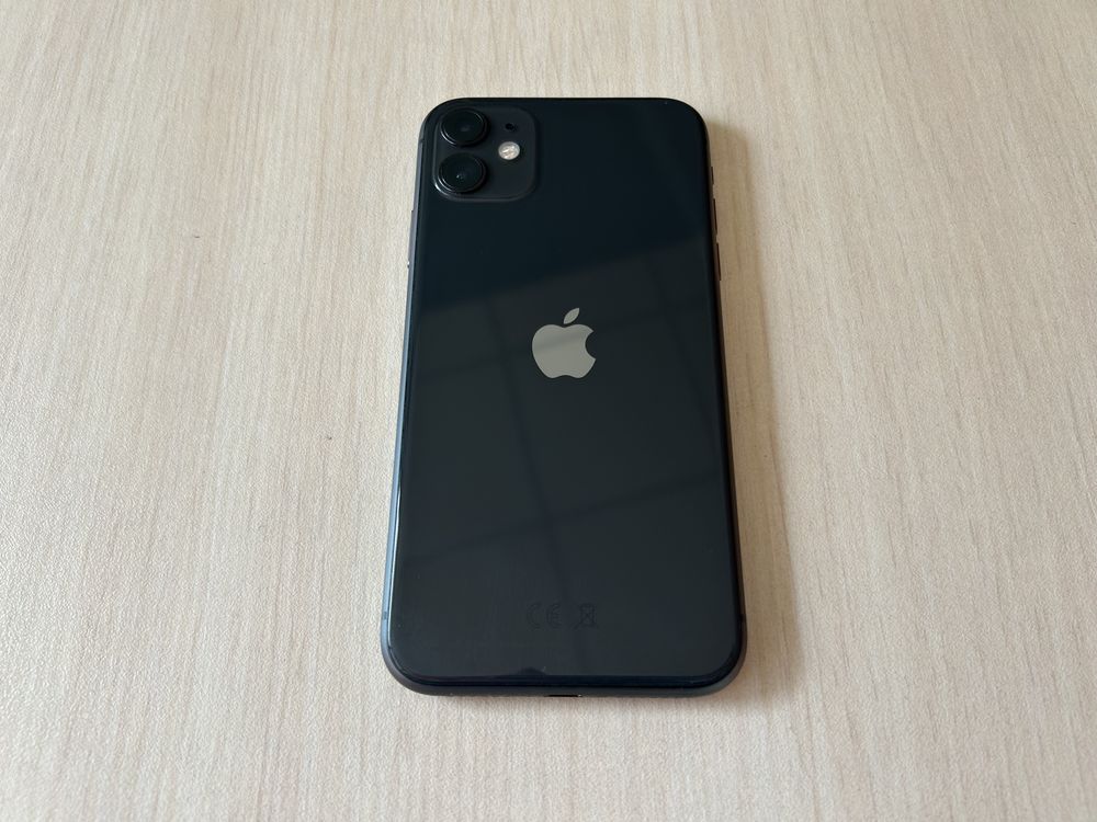 Продавам Apple iPhone 11 128GB