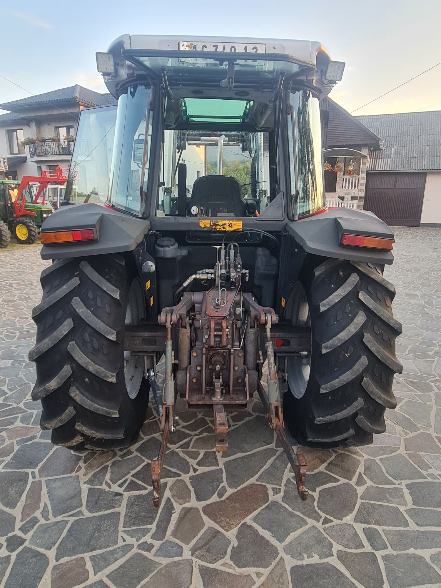 Tractor Massey Ferguson 6140 cu incarcator frontal