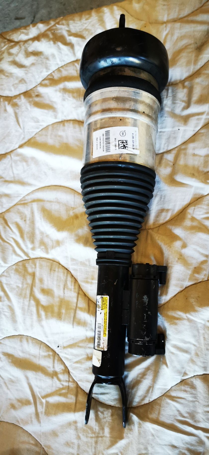 Perna de aer dreapta fata pt Mercedes C-Classe W205 2WD A2053200238