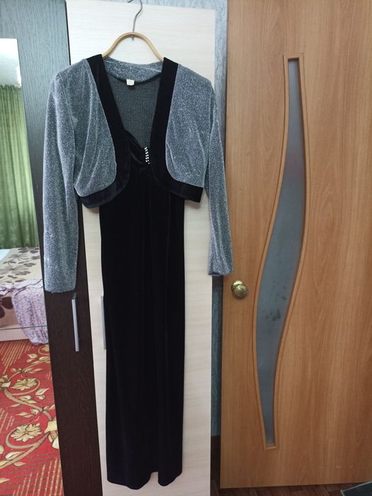 Продам женские вещи