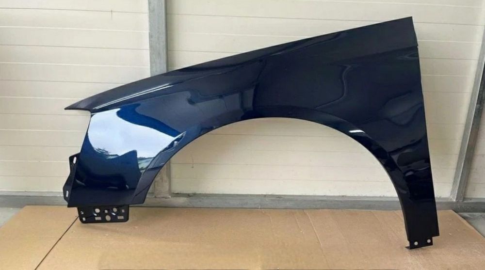 Aripa stanga fata vopsita albastru LD5Q VW Passat B6 2005 - 2010