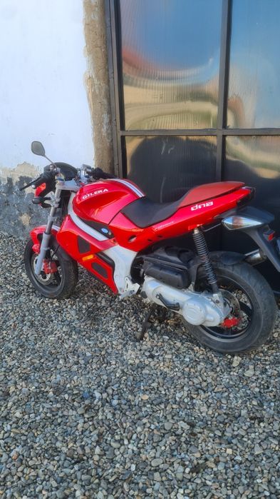 Gilera Dna 80 cc vând /schimb