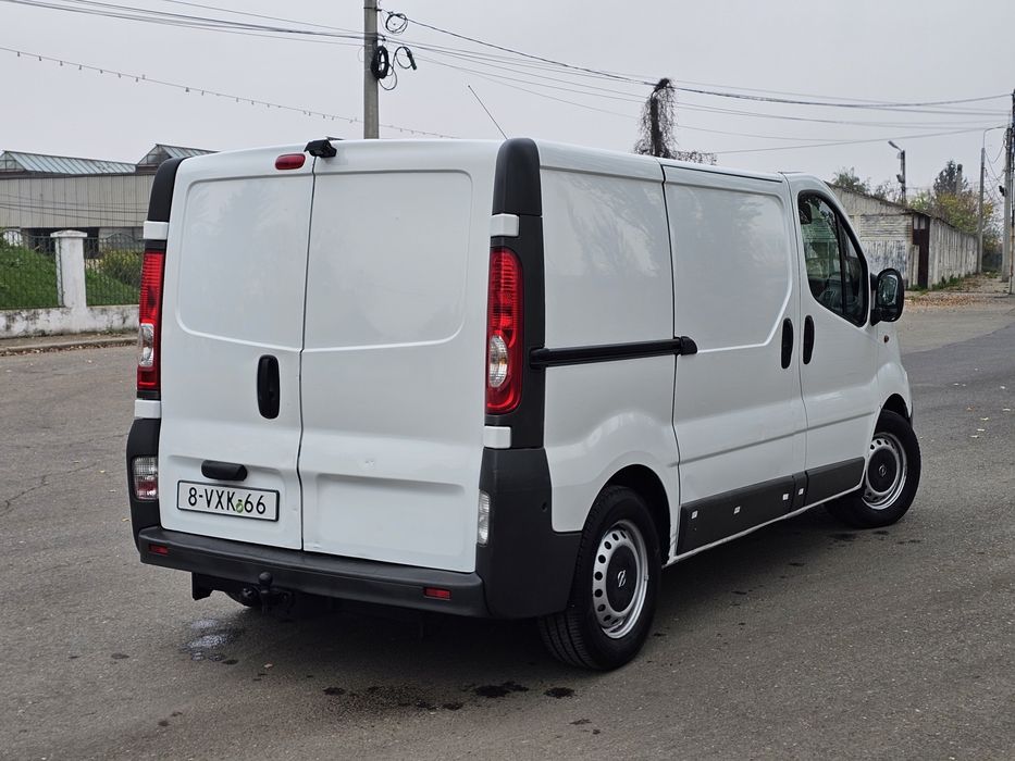 Opel Vivaro 2.0 CDTI 2012 Euro 5 / 3 locuri/Carte service