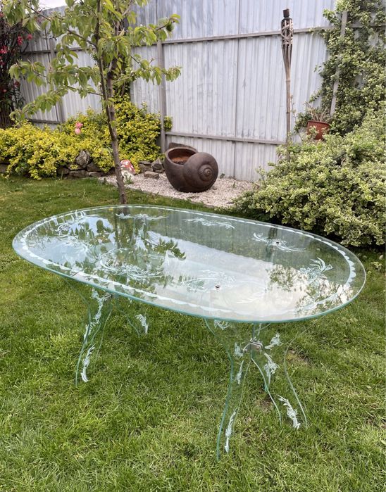 Masă din sticla pentru terasa/grădina 104x63cm Înălțime 52cm