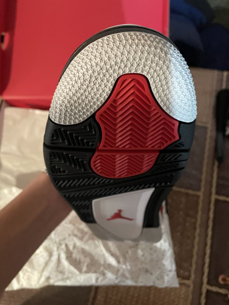Nike Air Jordan 4 Red Cement URGENT