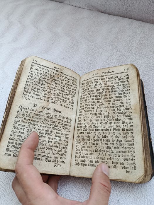 Стара молитвенна книга