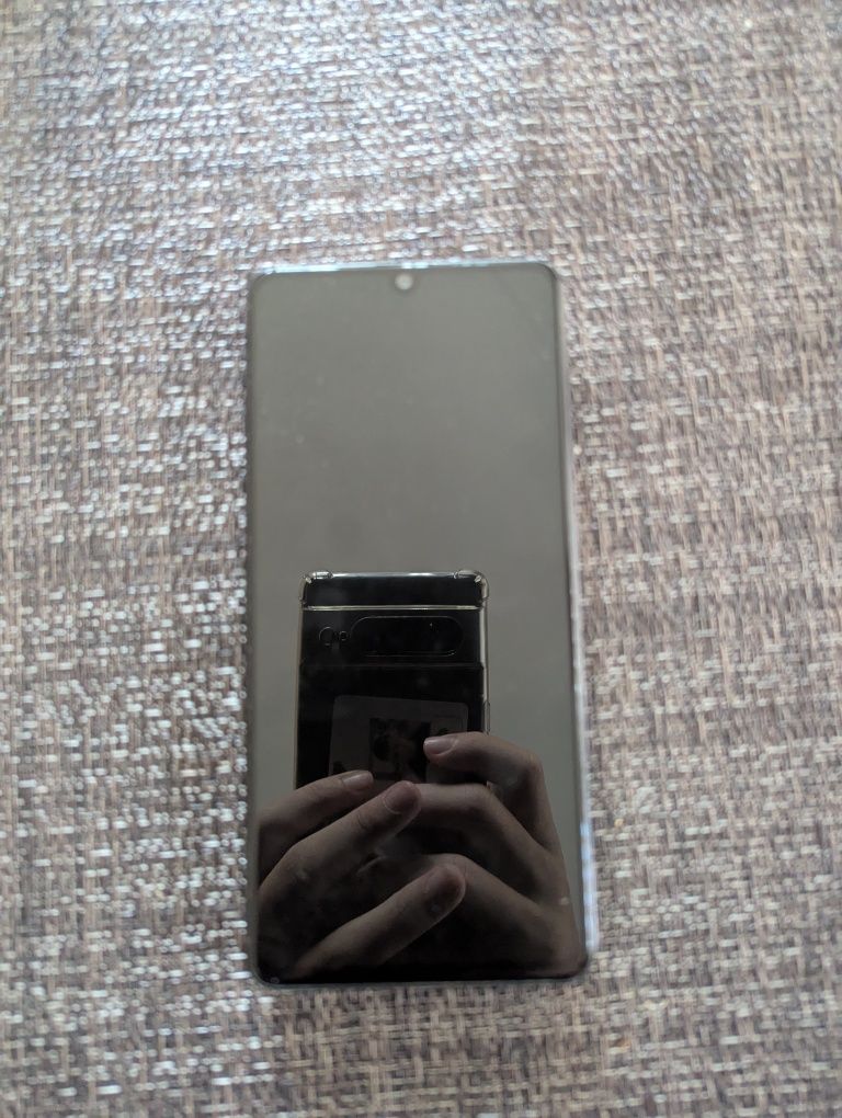 Продавам телефон Samsung Galaxy A41