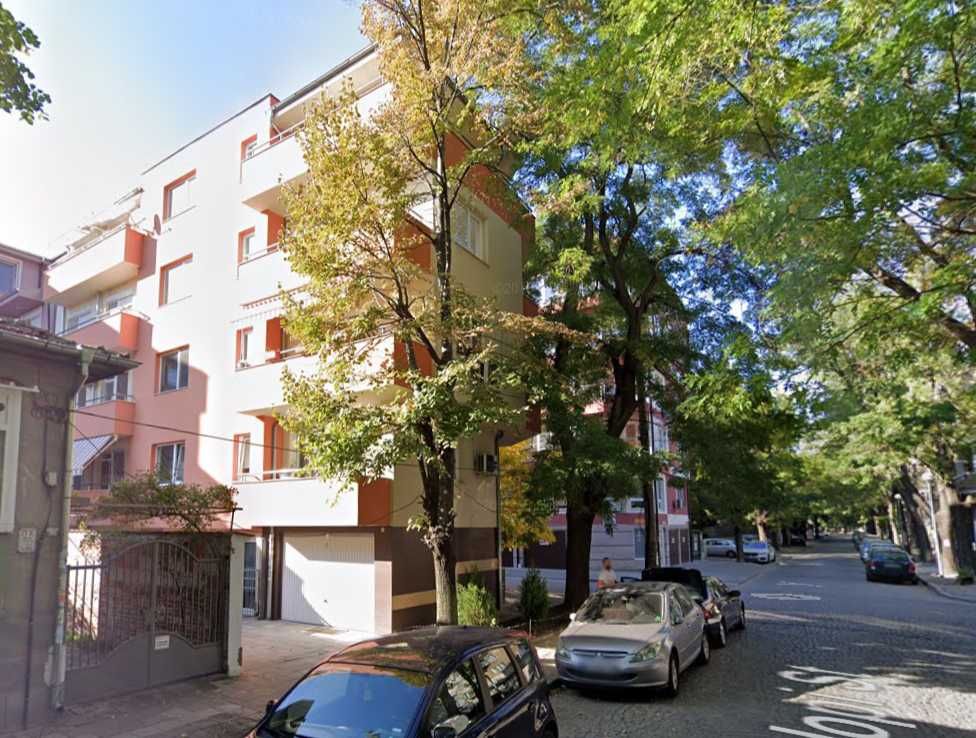 Продава се Двустаен апартамент в Пловдив, Център - 65 кв.м за 2308 €/кв.м - Снимка #13