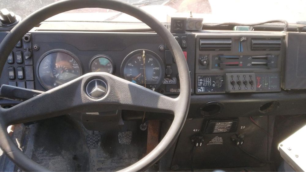 Unimog u1400 echipat de iarna