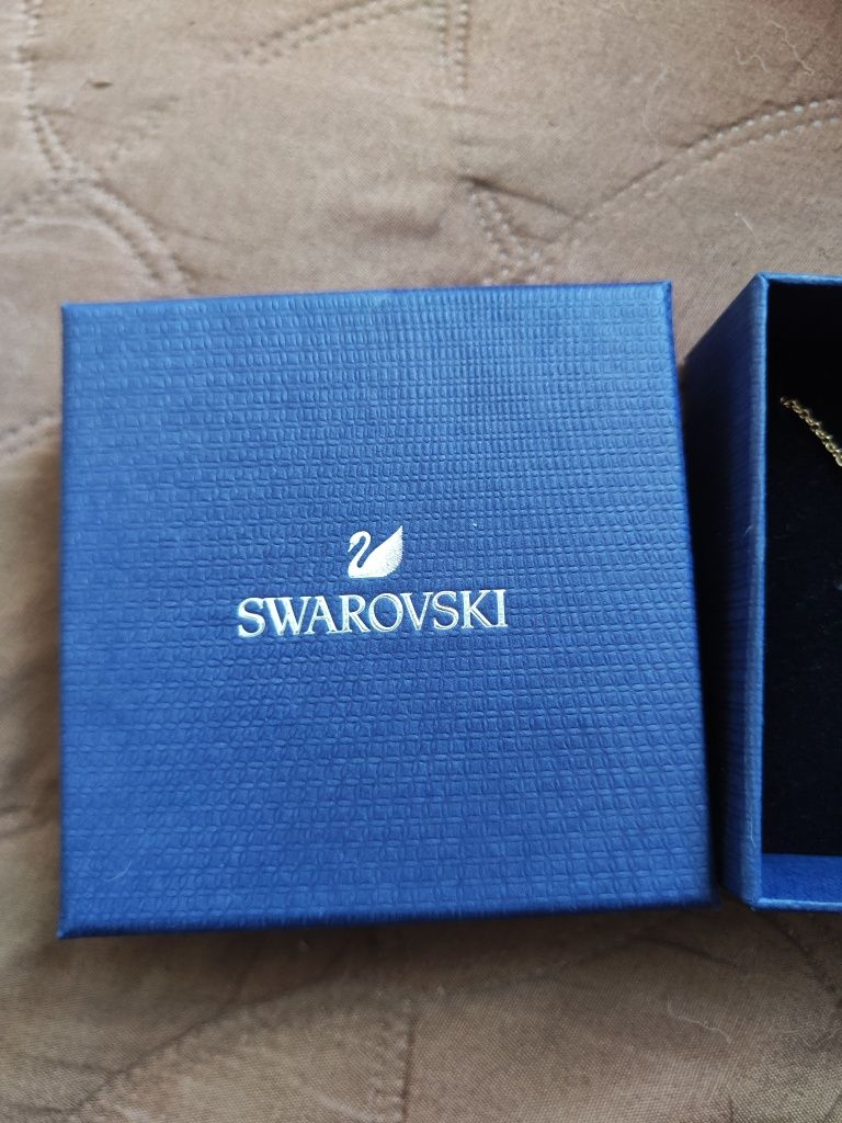 Колие Swarovski от розово злато