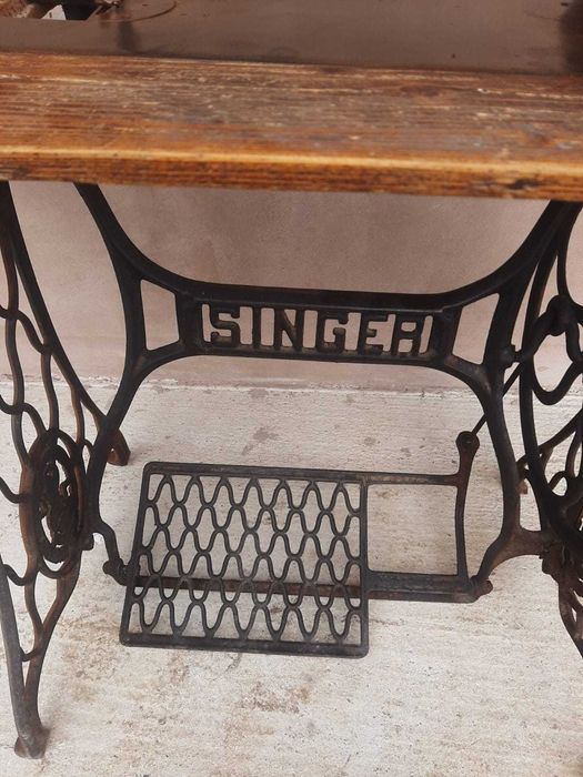 Mașină de cusut Singer 16k33