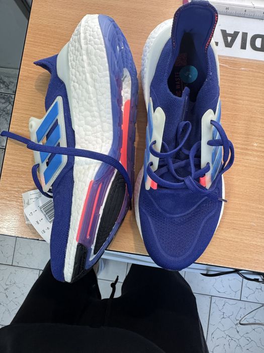 Adidasi adidas ultrboost nr 42